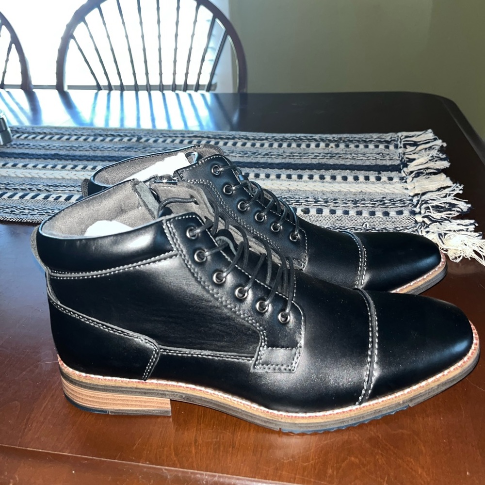 Men’s dress boots, never worn